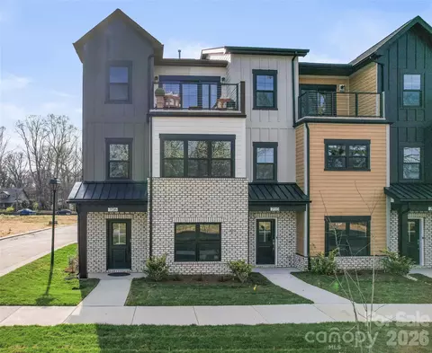 512 Mystic Park 2 Aly #2, Huntersville, NC 28078