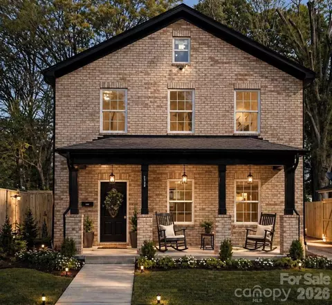 2128 Holly St, Charlotte, NC 28216