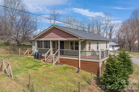 20 Golden Tree Ln, Asheville, NC 28806