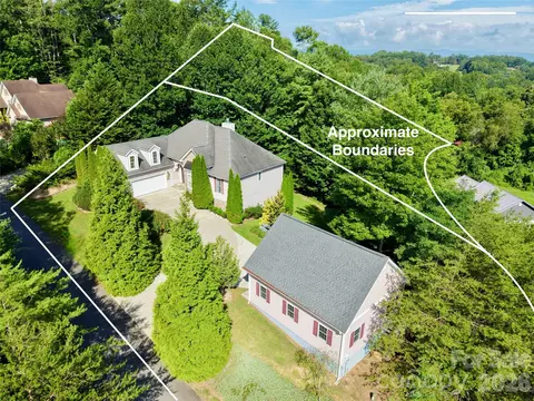 5 Timber Moss 8 9 Dr #8 & 9, Asheville, NC 28804