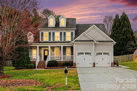407 Oak Forest Ln, Salisbury, NC 28146