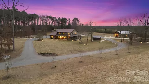 2255 Mount Olive Church Rd, Newton, NC 28658