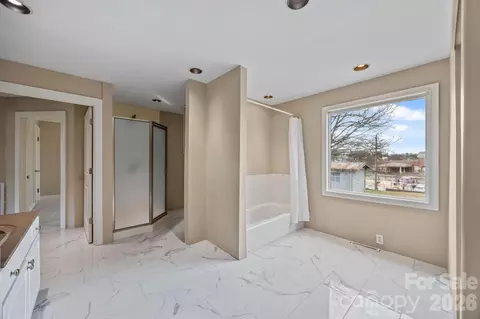 Bath - 1415 E Council St, Salisbury, NC 28146 photo 4 of 4