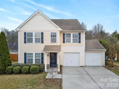1420 Commonwealth Ave, Statesville, NC 28677