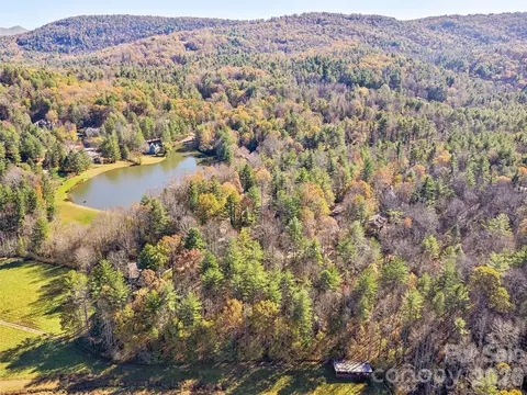 14 Mountain Lake Drive #14, Hendersonville, NC 28739