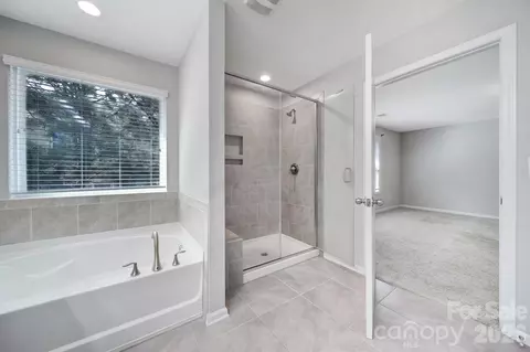 Bath - 1212 Croft Dr, Fort Mill, SC 29708 photo 1 of 1