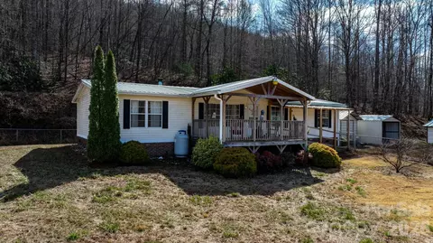 1922 Zacks Fork Rd, Lenoir, NC 28645