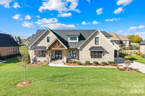 2983 Tavistock Ln, Lincolnton, NC 28092