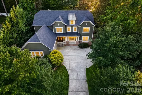 166 Wilson Lake Rd, Mooresville, NC 28117