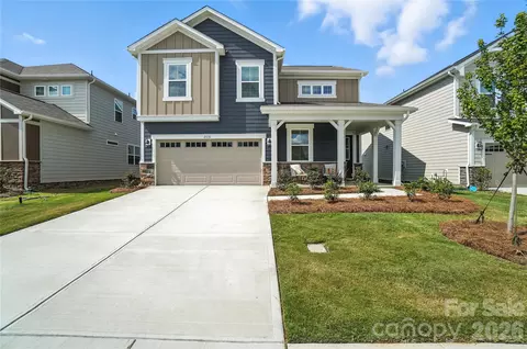 2712 Phoenix Ct, Gastonia, NC 28052