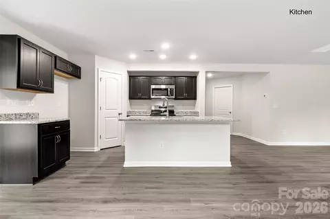 302 Elm St, Lancaster, SC 29720 photo 4