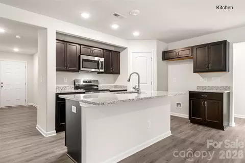 306 Elm St, Lancaster, SC 29720 photo 3
