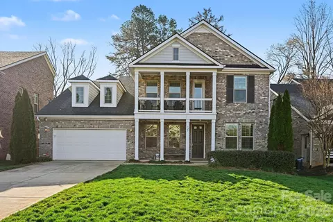 127 Smithfield Dr, Charlotte, NC 28270