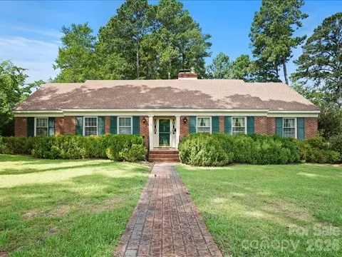 201 Poplar St, Cheraw, SC 29520