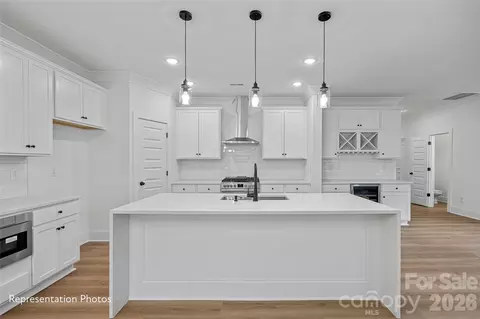 Kitchen - 4510 Castleton Rd, Charlotte, NC 28211 photo 1 of 2