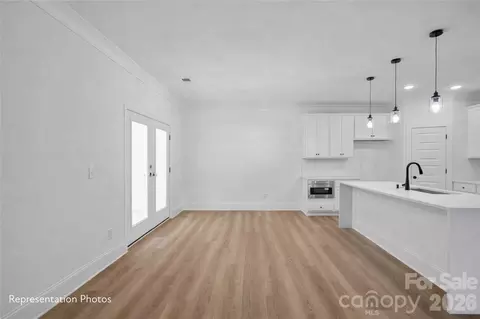 Living - 4510 Castleton Rd, Charlotte, NC 28211 photo 2 of 4