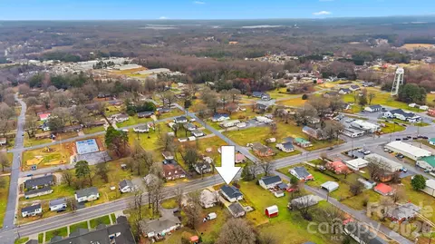 View/Area - 1022 E Main St, Maiden, NC 28650 photo 1 of 3