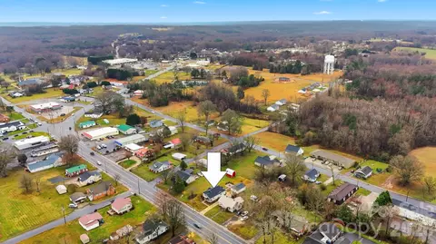 View/Area - 1022 E Main St, Maiden, NC 28650 photo 2 of 3