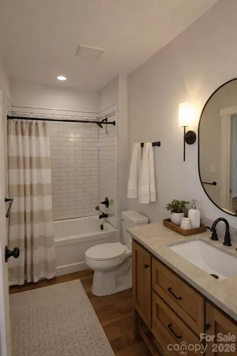 Bath - 1022 E Main St, Maiden, NC 28650 photo 3 of 5