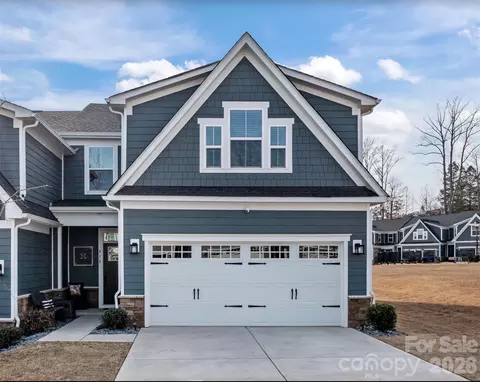 913 Prince Garrett Way, Denver, NC 28037