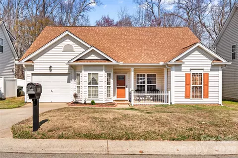 191 Everett Park Dr, Mooresville, NC 28115