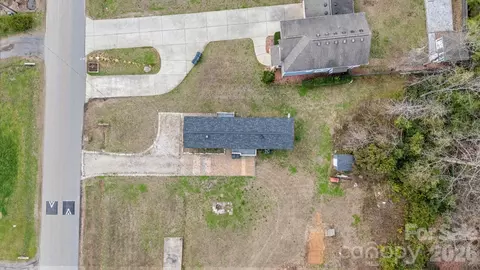 5012 Victoria Ave, Charlotte, NC 28269