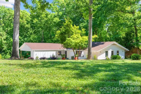 301 Whitestone Rd, Charlotte, NC 28270