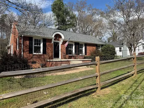 112 Elwood St, Kannapolis, NC 28081