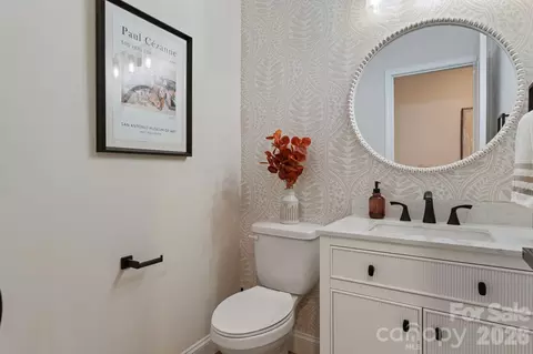 Bath - 252 Hamrick Rd, Cramerton, NC 28032 photo 2 of 2