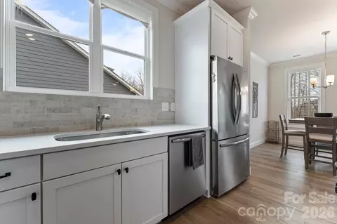 Kitchen - 252 Hamrick Rd, Cramerton, NC 28032 photo 4 of 4