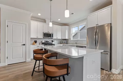 Kitchen - 252 Hamrick Rd, Cramerton, NC 28032 photo 3 of 4