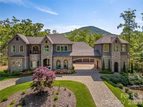 1905 White Tree Trl, Arden, NC 28704