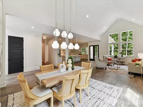 Dining - 3830 Mill Run, Terrell, NC 28682 photo 1 of 2