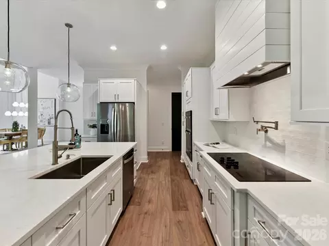 Kitchen - 3830 Mill Run, Terrell, NC 28682 photo 4 of 4