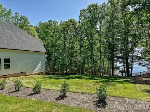 Exterior - 3830 Mill Run, Terrell, NC 28682 photo 7 of 8