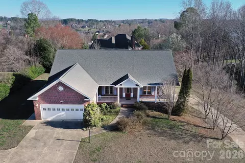 640 40th Avenue Nw Ln NW, Hickory, NC 28601