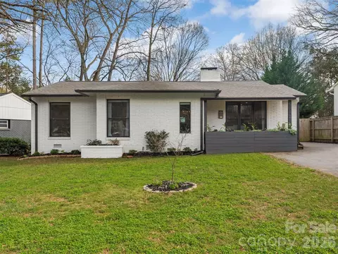 1042 Broadmoor Dr, Charlotte, NC 28209