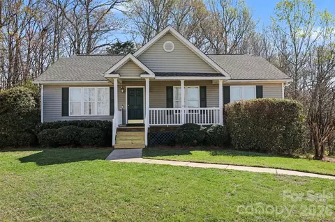 109 Arden Ct, Mount Holly, NC 28120