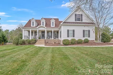1862 White Fawn Ln, Rock Hill, SC 29730