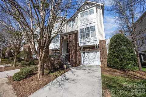 11156 Green Spring Dr, Huntersville, NC 28078