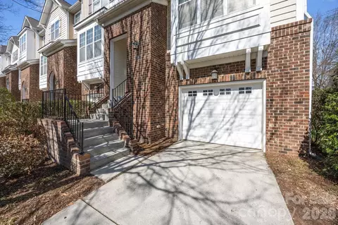 11156 Green Spring Dr, Huntersville, NC 28078