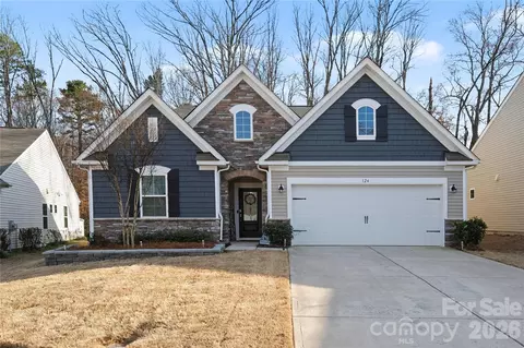 124 Goodleigh Ln, Mooresville, NC 28115