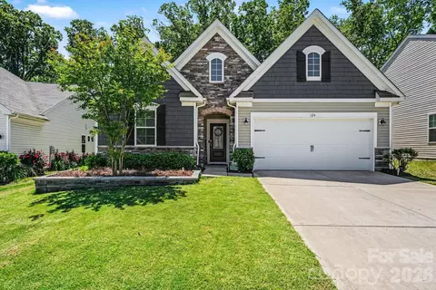 124 Goodleigh Ln, Mooresville, NC 28115