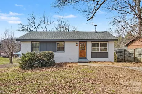 40 Evelake Dr, Asheville, NC 28806