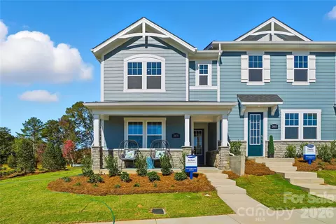 2590 Selbourne Dr, Gastonia, NC 28052