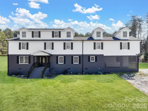 330 Skyview Dr, Catawba, SC 29704