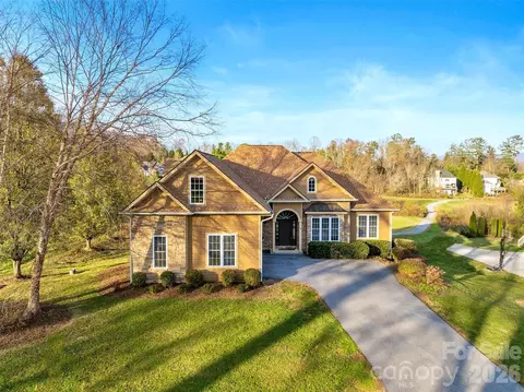160 Fairway Falls Rd, Mills River, NC 28759