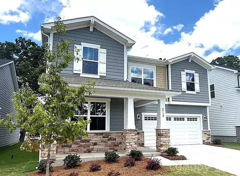 2718 Phoenix Ct, Gastonia, NC 28052