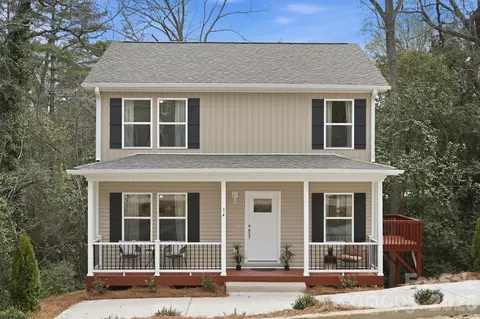 34 Louise Se Dr SE, Concord, NC 28025