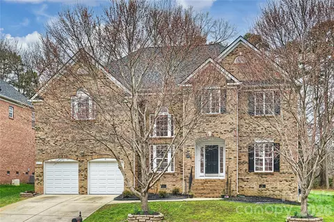410 Deer Brush Ln, Waxhaw, NC 28173